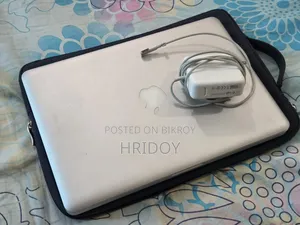 Laptop Apple MacBook Pro 2011 4GB Intel Core I5 HDD 128GB