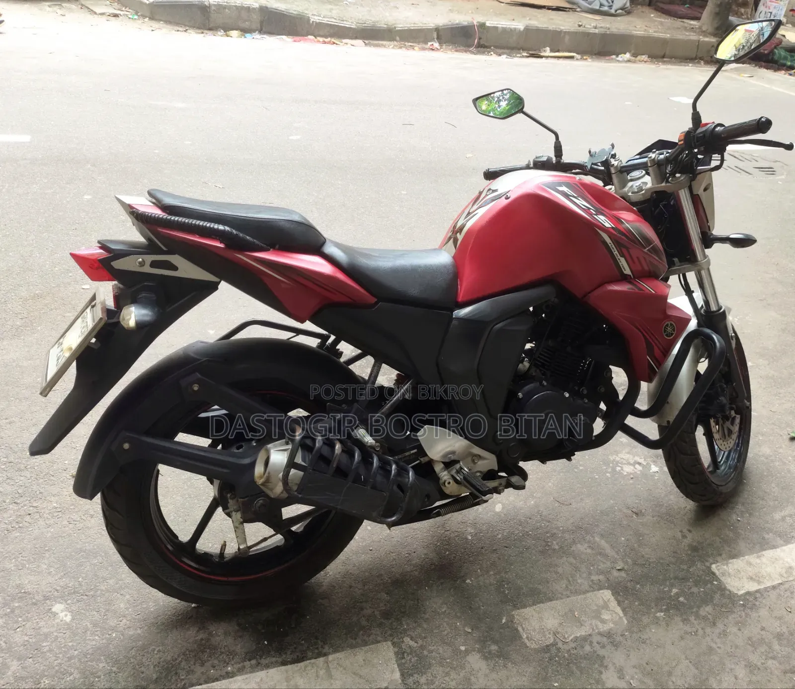 Yamaha FZ 2017 Red