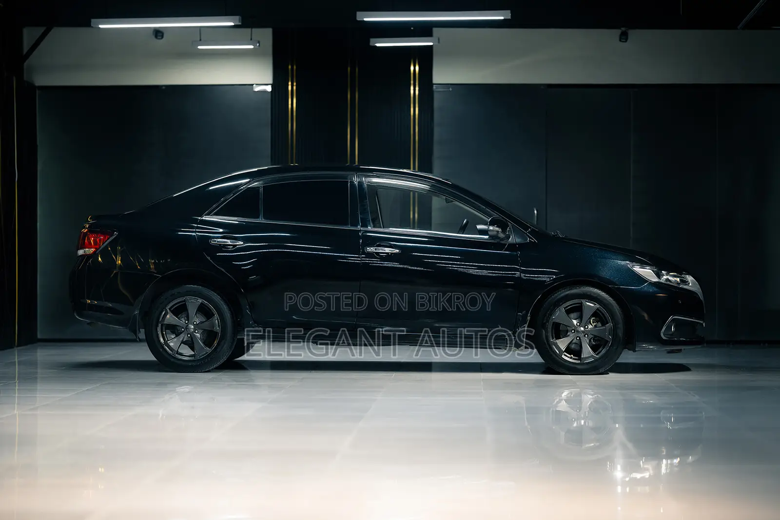 Toyota Allion 2018 Black