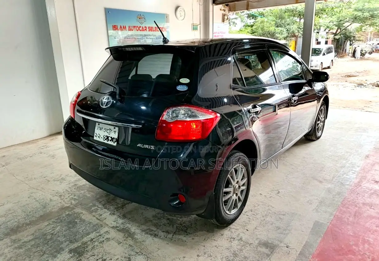 টয়োটা অউরিস ২০১০ ব্ল্যাক