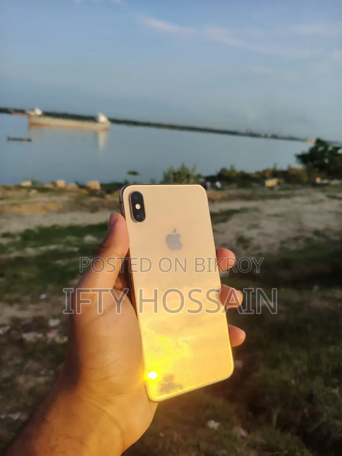 Apple iPhone XS Max 64 GB Gold