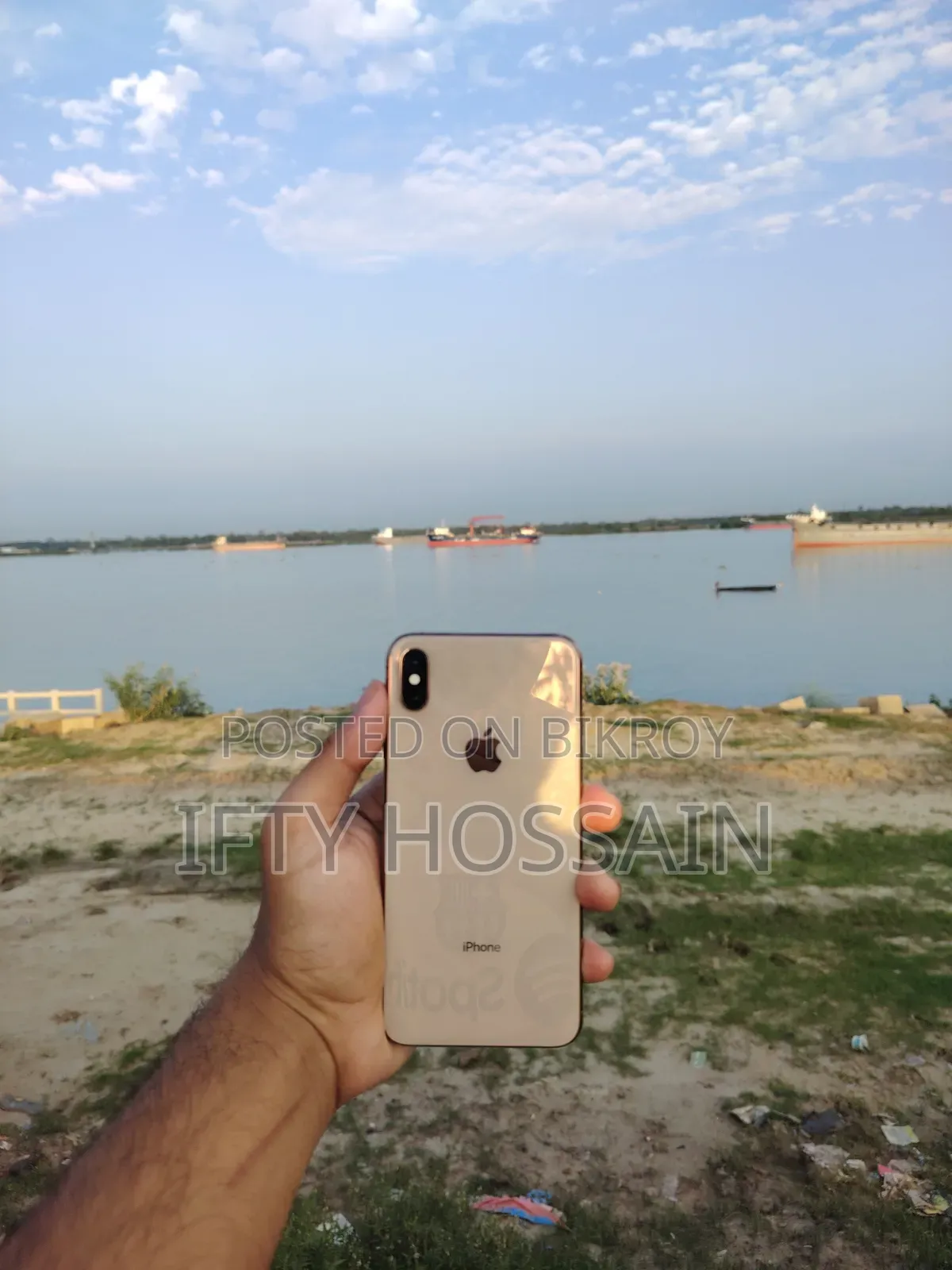 Apple iPhone XS Max 64 GB Gold