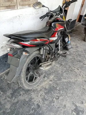 Bajaj Discover 125 2025 Black