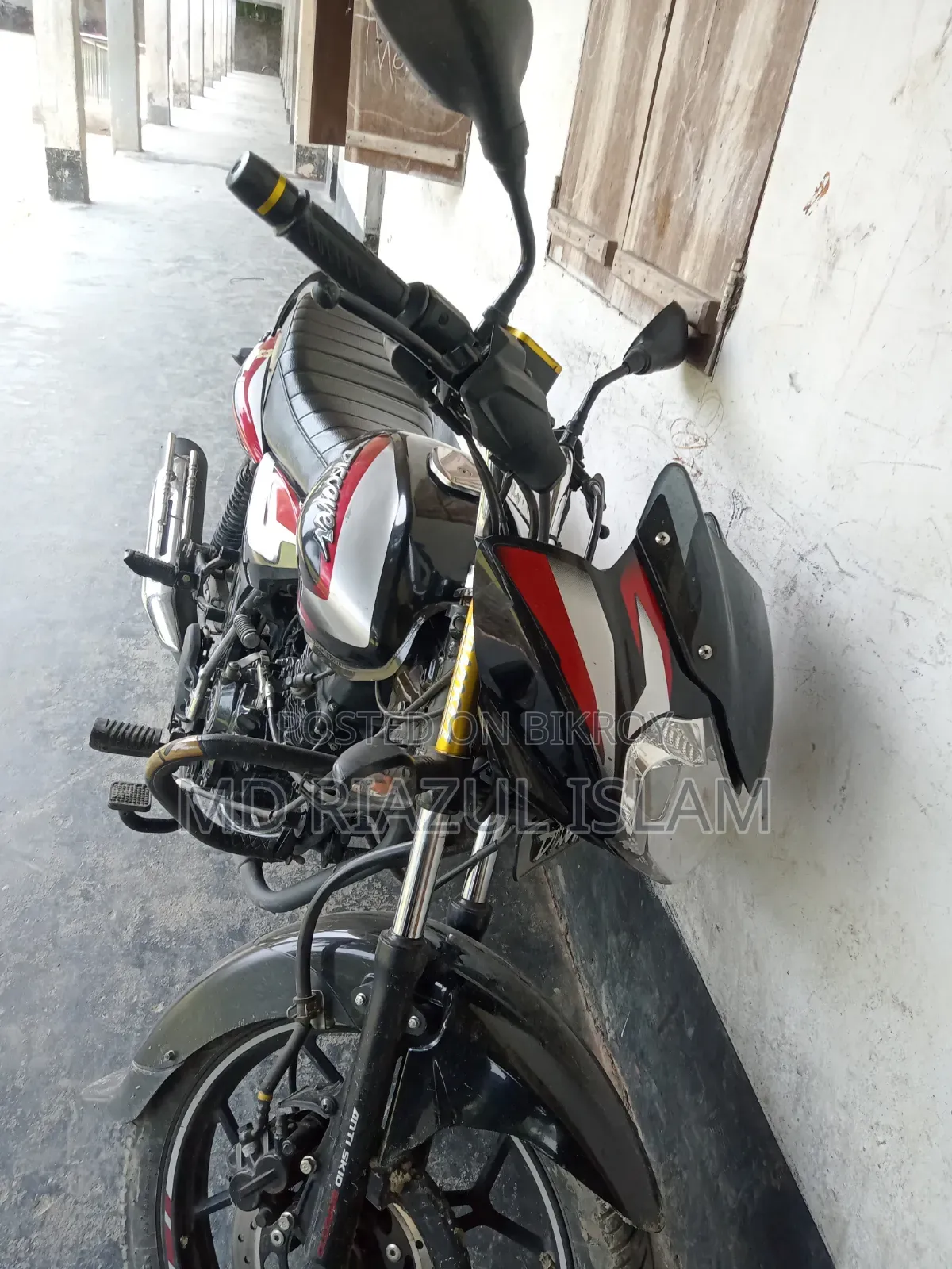 Bajaj Discover 125 2025 Black