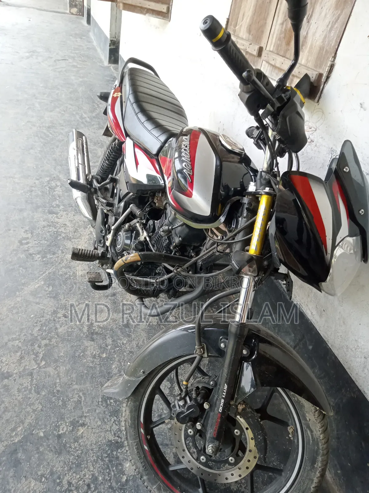 Bajaj Discover 125 2025 Black