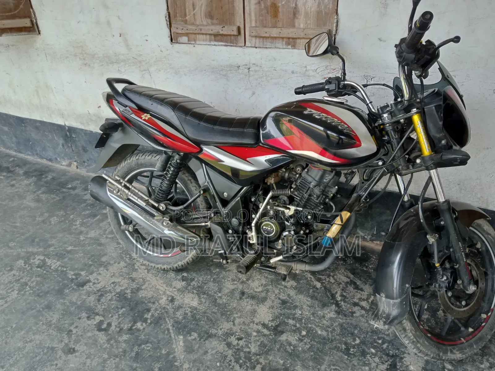 Bajaj Discover 125 2025 Black