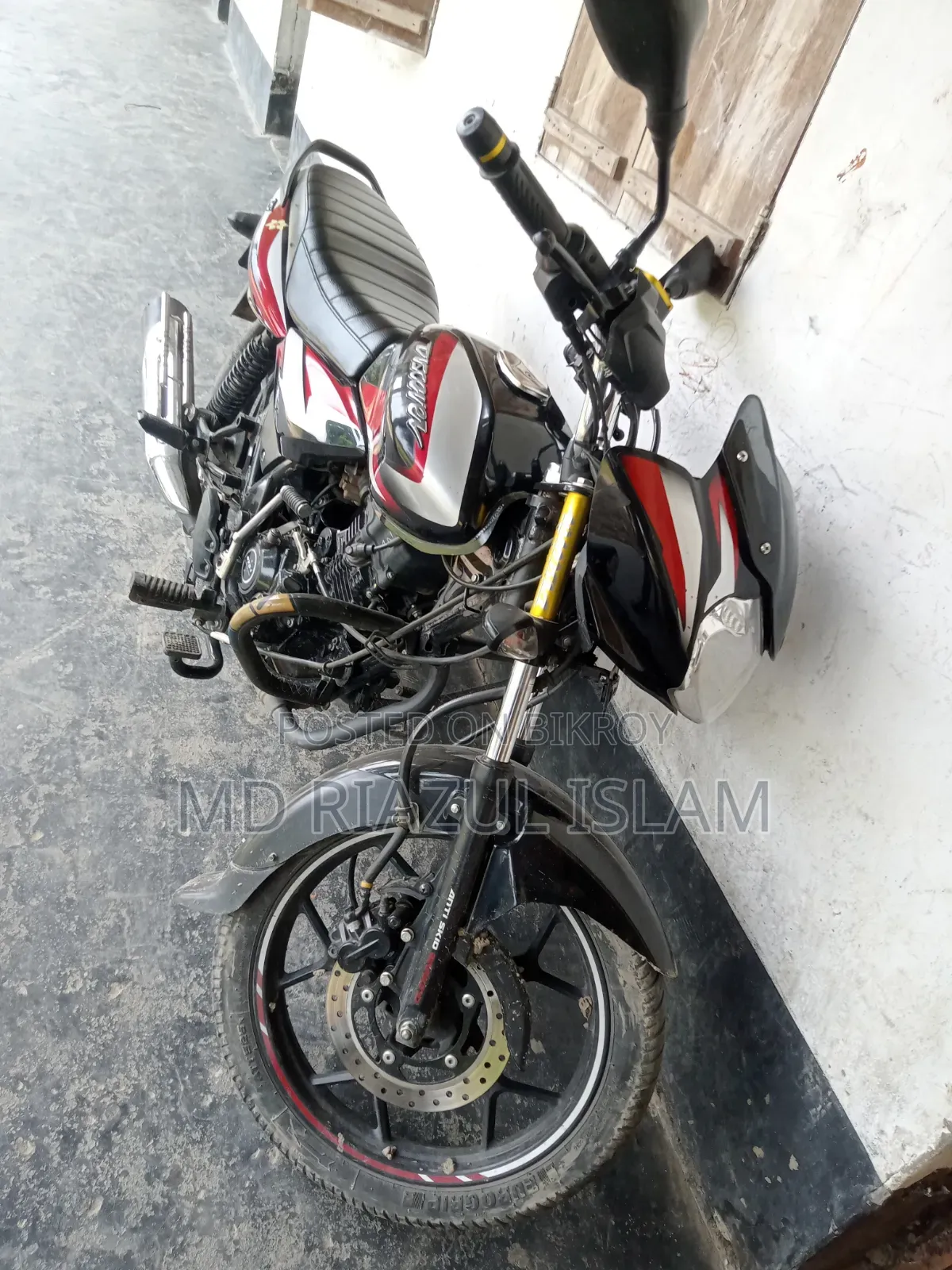 Bajaj Discover 125 2025 Black