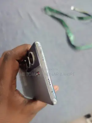 Tecno Camon 40 Pro 4G 256 GB Silver