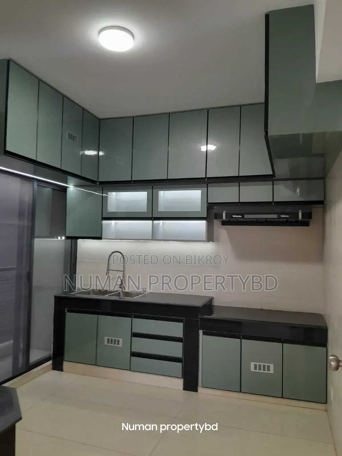3-bedroom Apartment in Bashundhara for Rent