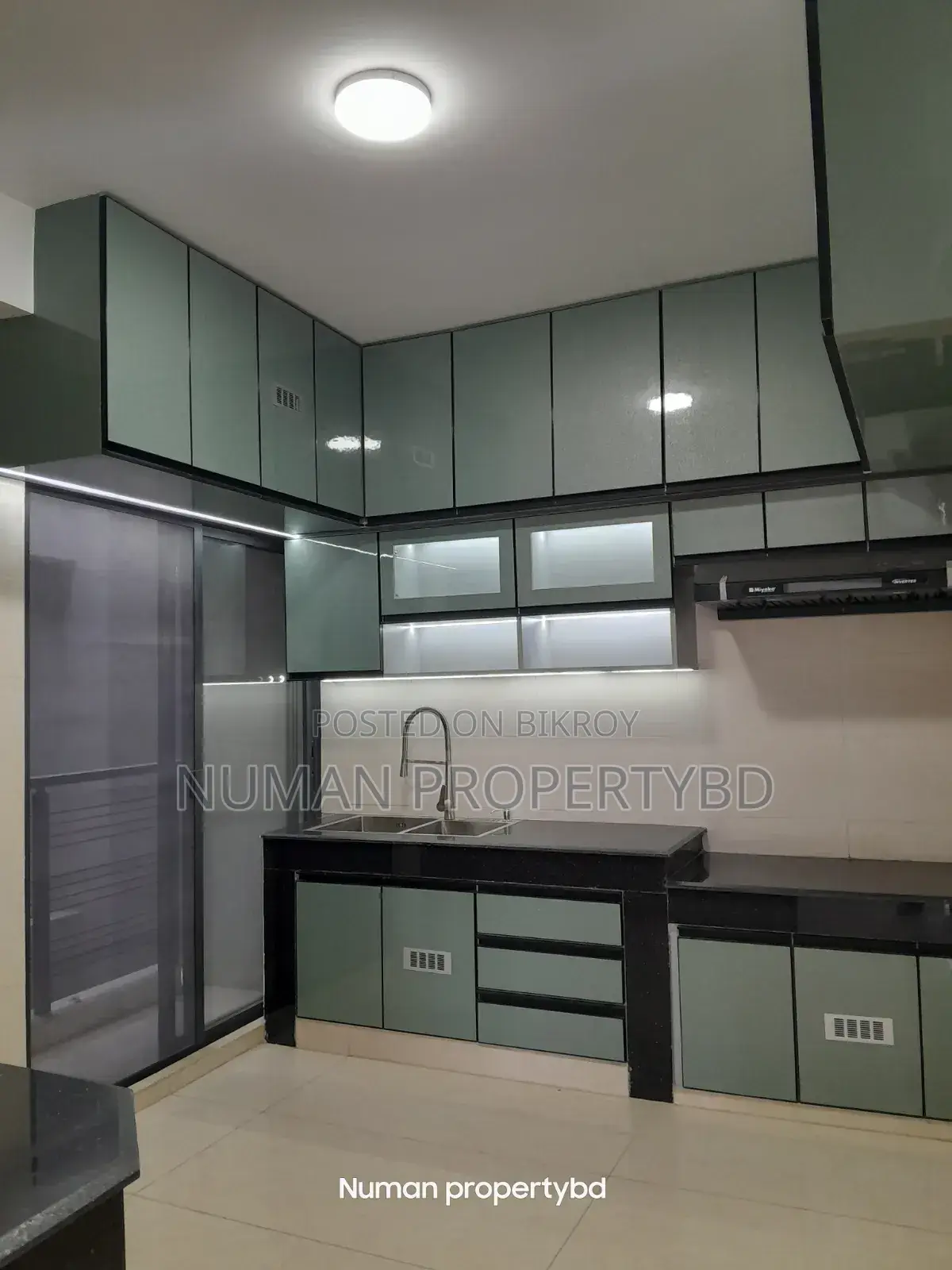 3-bedroom Apartment in Bashundhara for Rent
