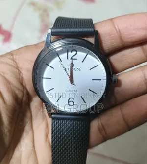 টাইটান ঘড়ি