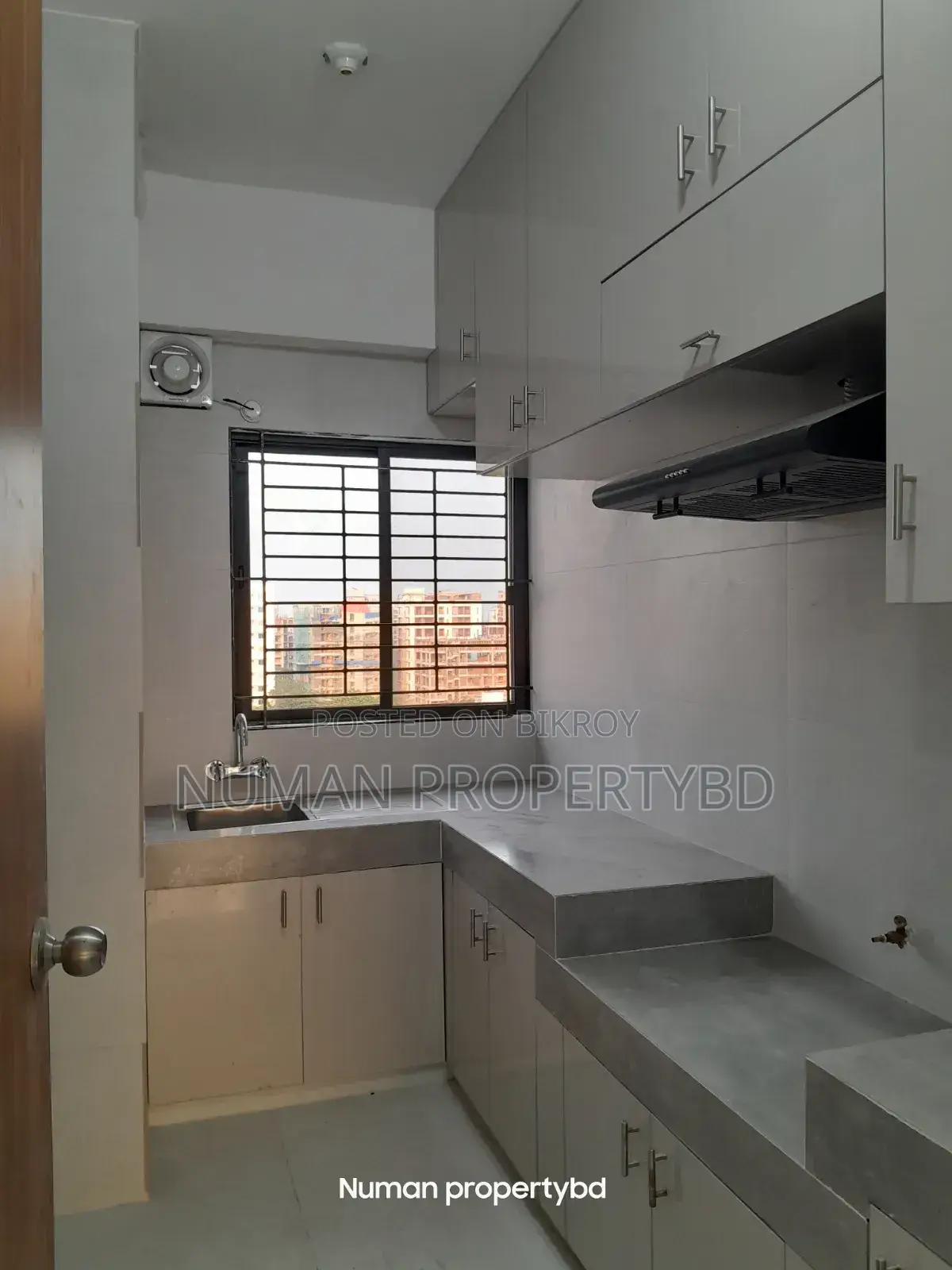 3-bedroom Apartment in Bashundhara, Basundhara for Rent