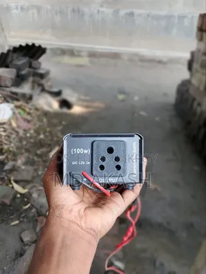 100 Watt UPS