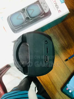 Bluetooth Speaker With FM