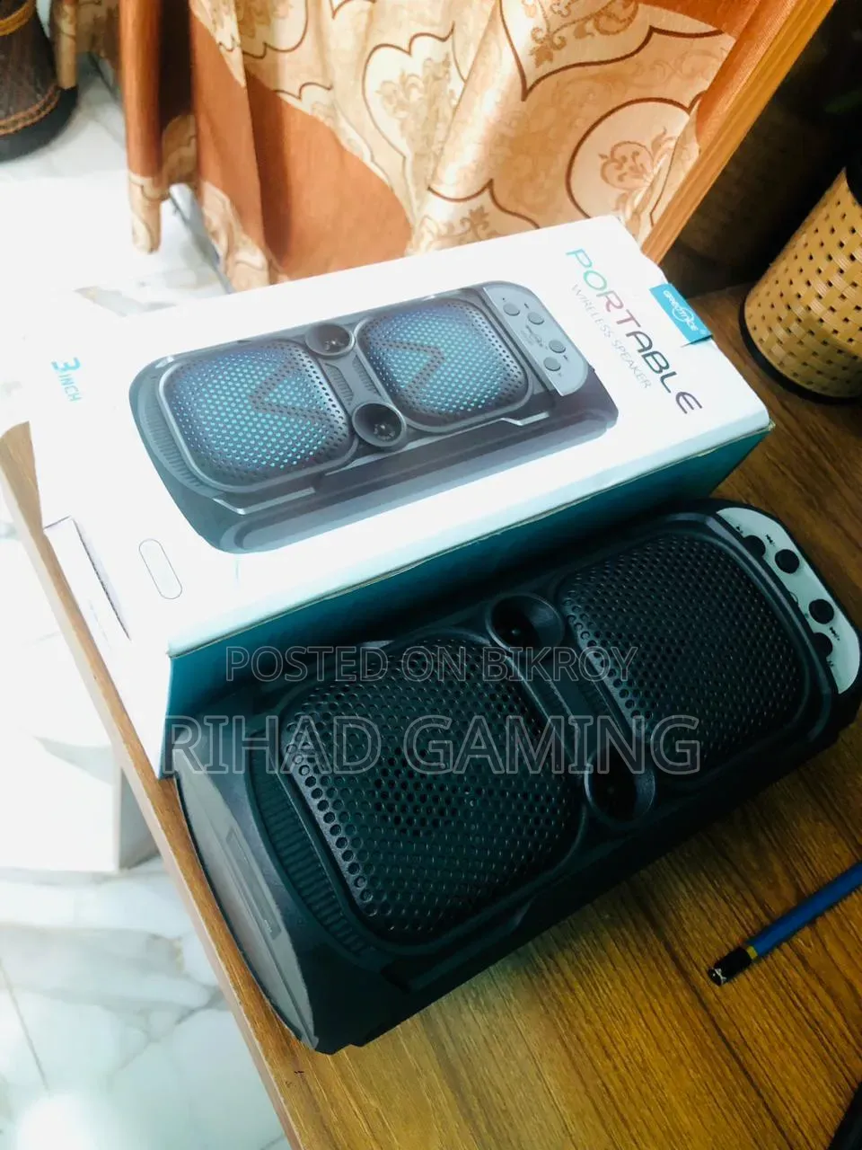 Bluetooth Speaker With FM