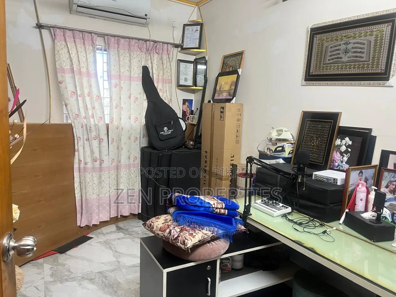 Furnished 4bdrm Apartment in Zen, Dhanmondi for Sale
