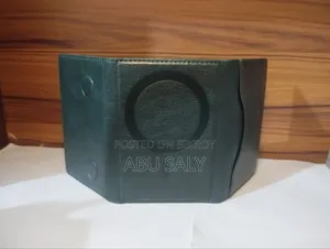 Magnetic Card Holder / Wallet