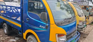 টাটা এক্স২ পিকআপ
