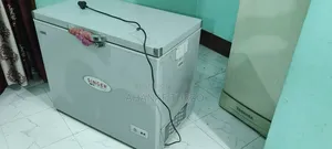 Singer Deep Fridge