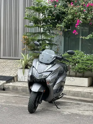 Suzuki Burgman 125 2022