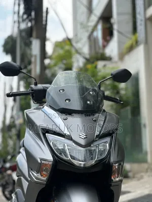 Suzuki Burgman 125 2022