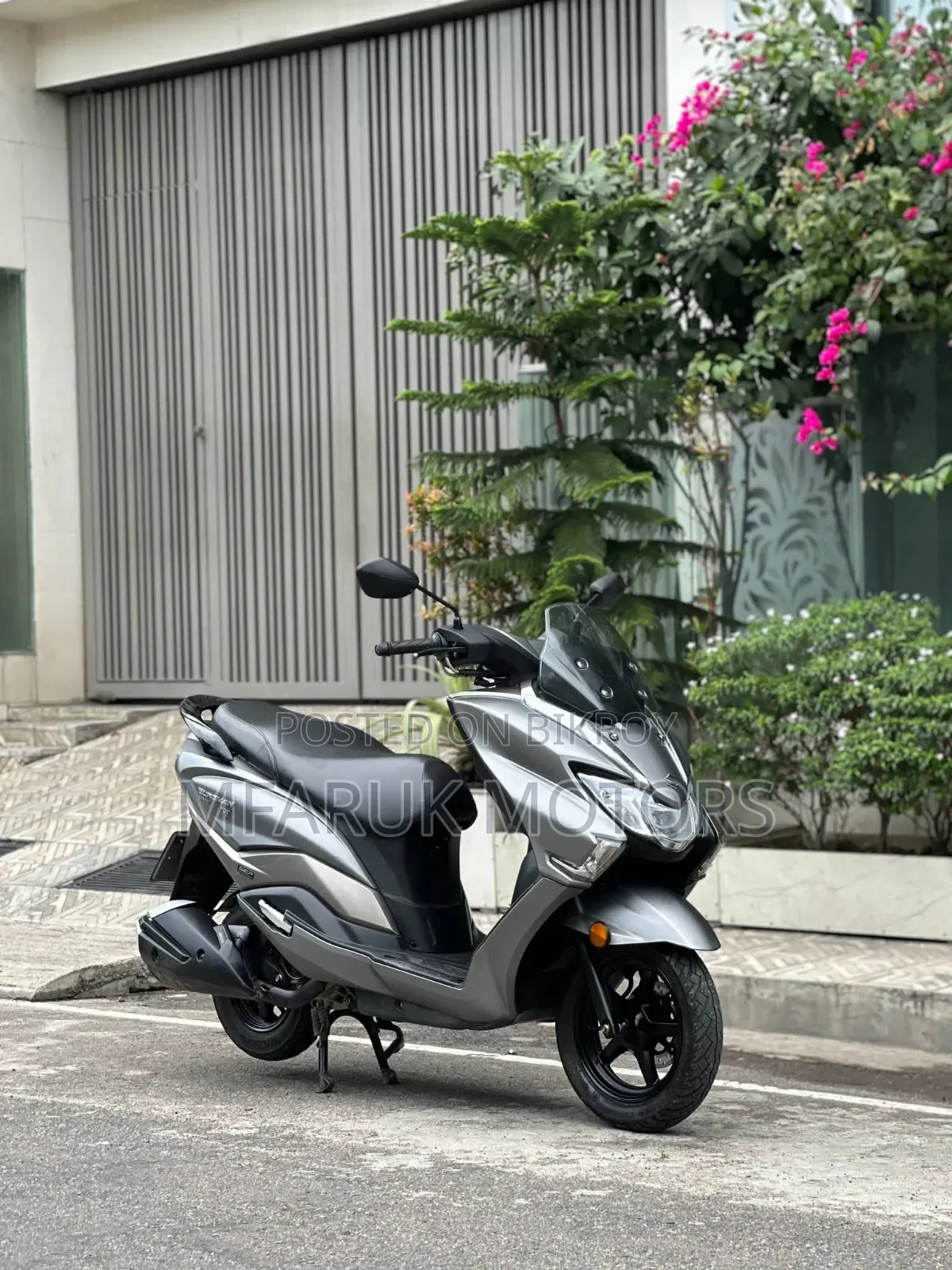 Suzuki Burgman 125 2022