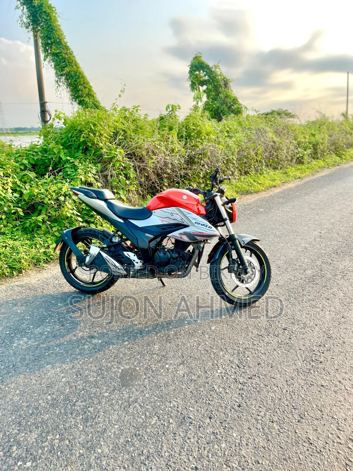 Suzuki Gixxer Fi ABS 2023 White