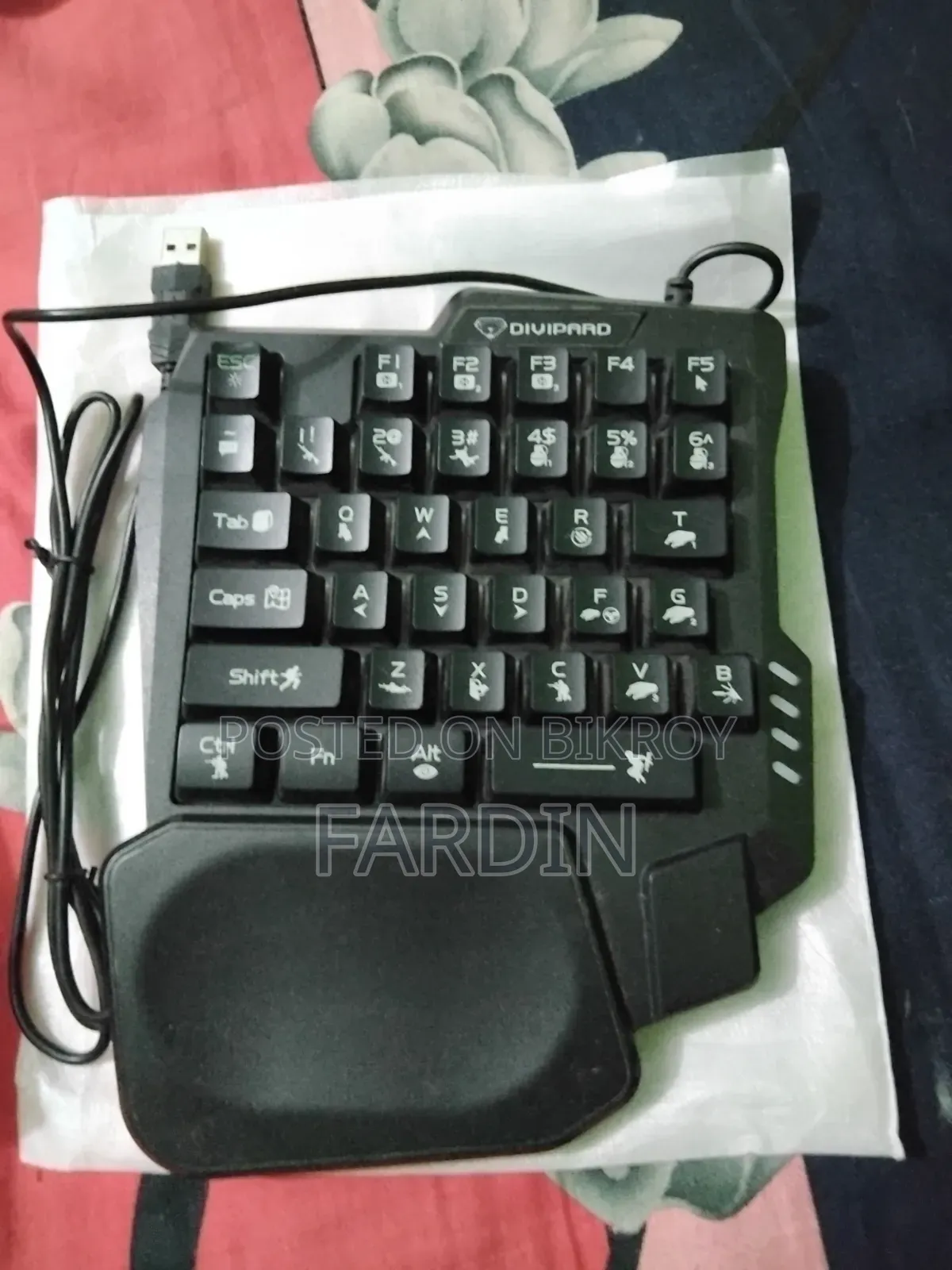 ওয়ান হ্যান্ডেড কিবোর্ড