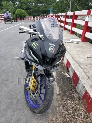 Yamaha 2025 Silver