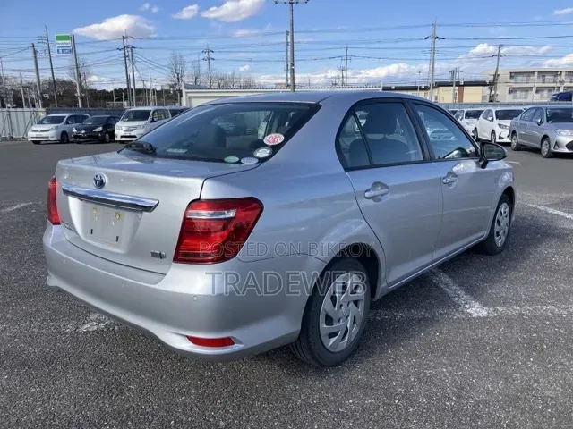 Toyota Axio 2021 Silver