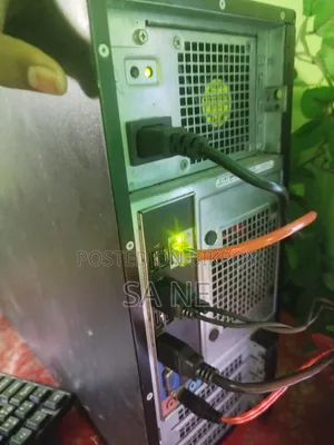 Desktop Computer Dell 4GB Intel Core I3 eMMC 256GB