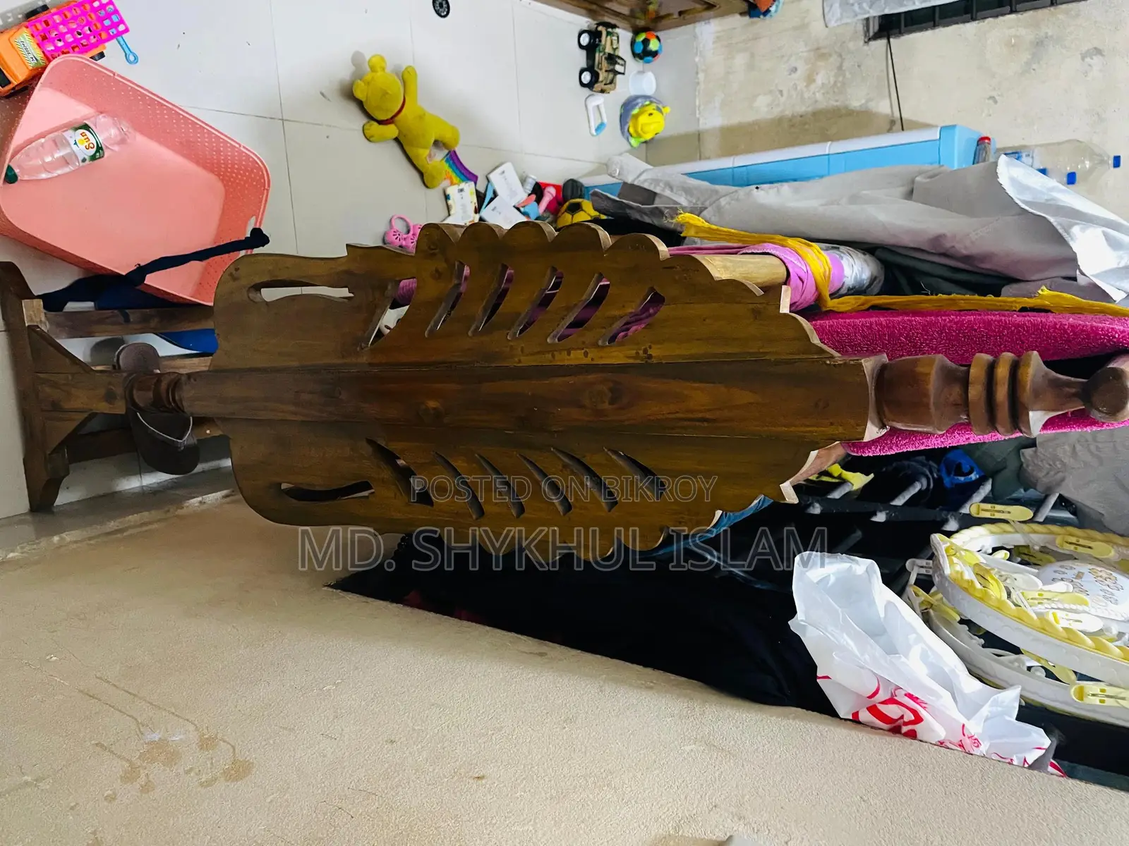 সিম্পল বাট স্টাইলিশ আলনা