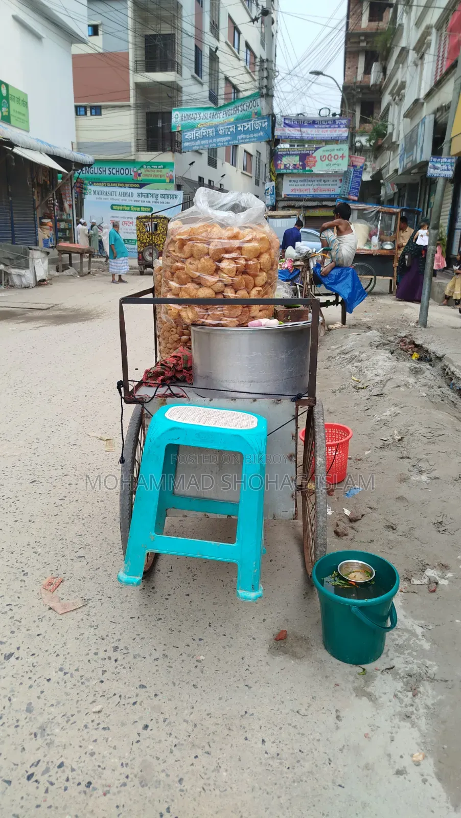 ফুচকা ভেলপুরি গাড়ি
