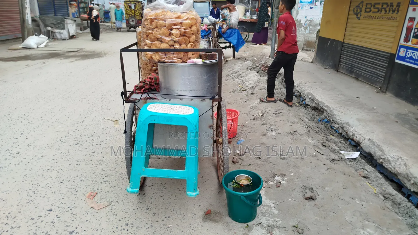 ফুচকা ভেলপুরি গাড়ি