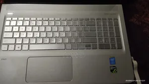 Laptop HP 15-Da3007nia 8GB Intel Core I7 HDD+SSD 500GB