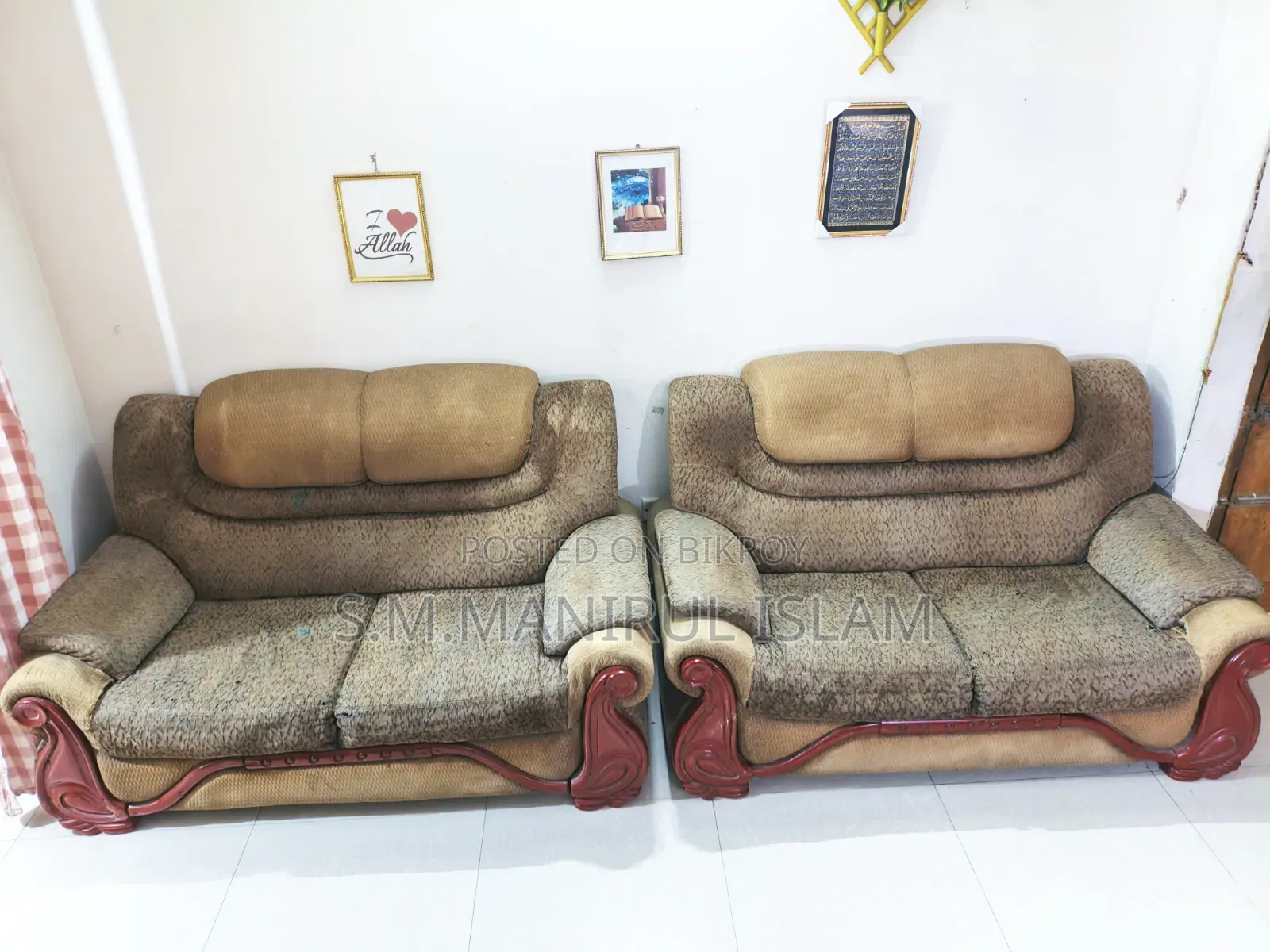 Sofa and Table