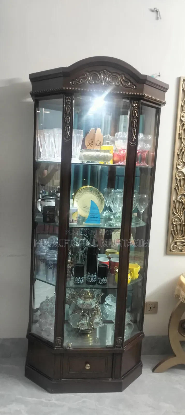 MDF Corner Showcase