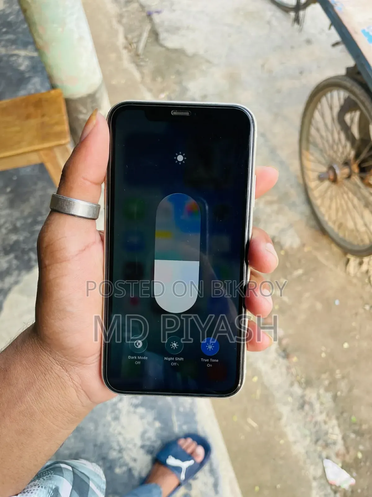 New Apple iPhone 11 64 GB White