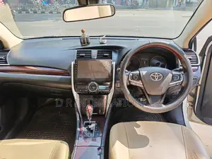 Toyota Premio 2018 Pearl