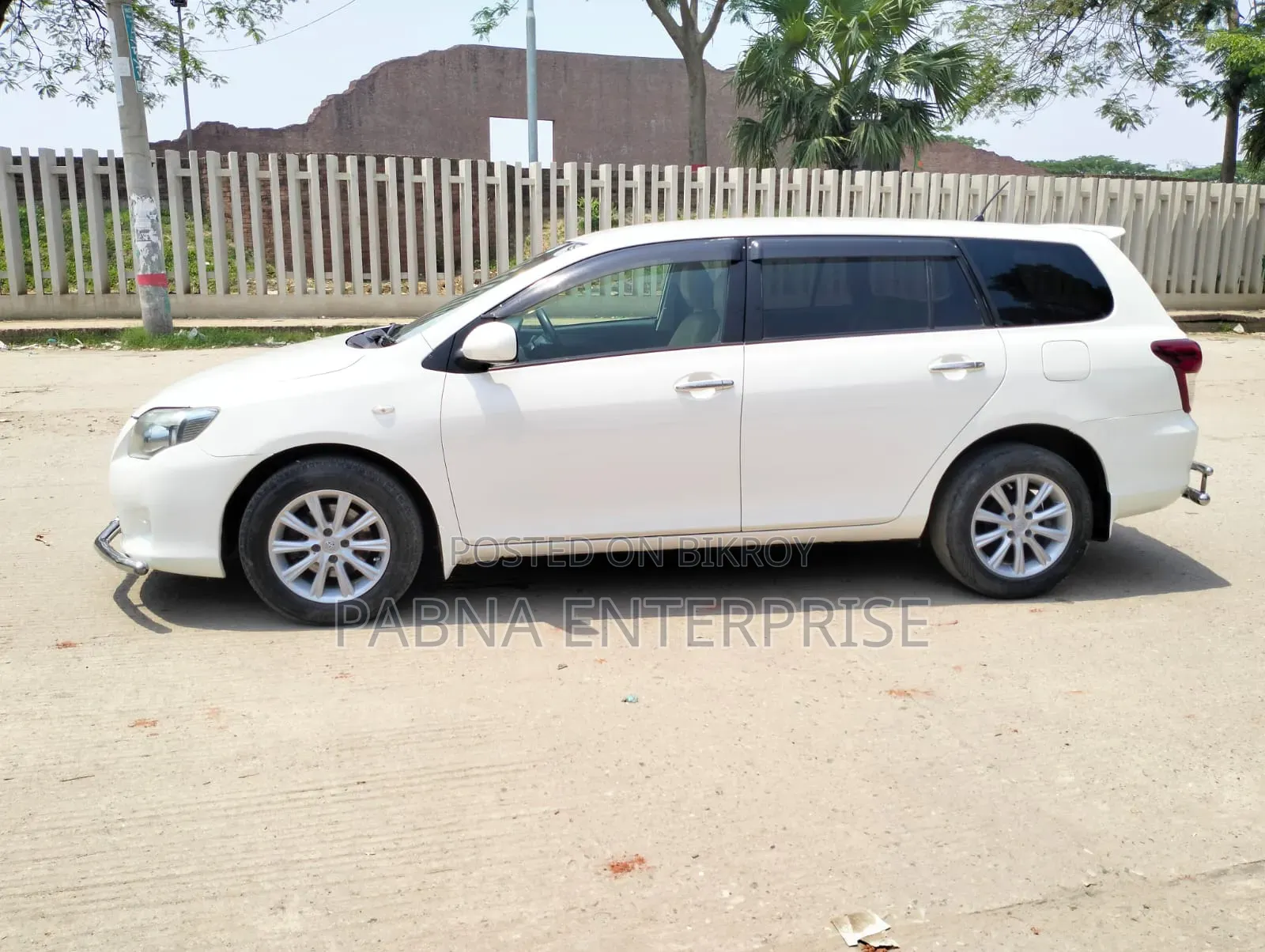 Toyota Corolla Fielder 2010 White