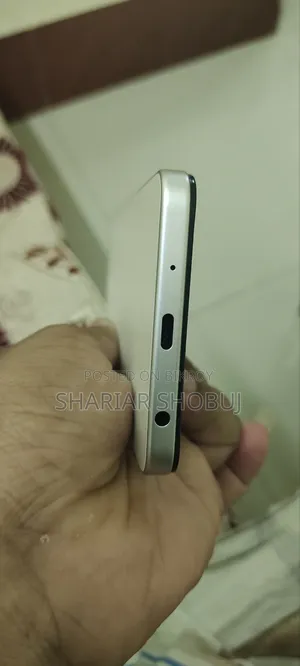 New Vivo Y11 32 GB Bronze