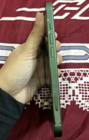Apple iPhone 13 128 GB Green