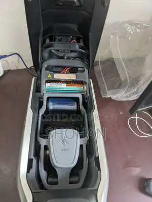 Zebra Zc300 Dual-Sided Id Card Printer