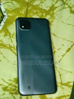 Realme 32 GB Silver
