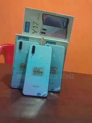 ভিভো ওয়াই১৭ ২৫৬ জিবি পার্পল