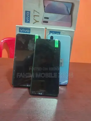 ভিভো ওয়াই১৭ ২৫৬ জিবি পার্পল