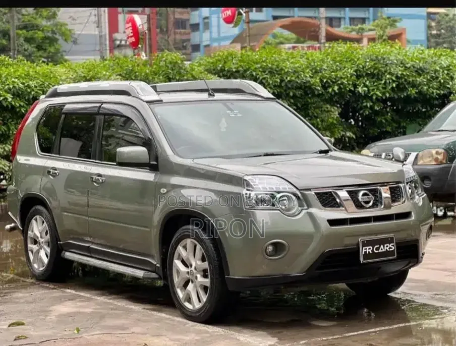Nissan X-Trail 2.0 Petrol FWD 2013 Gray