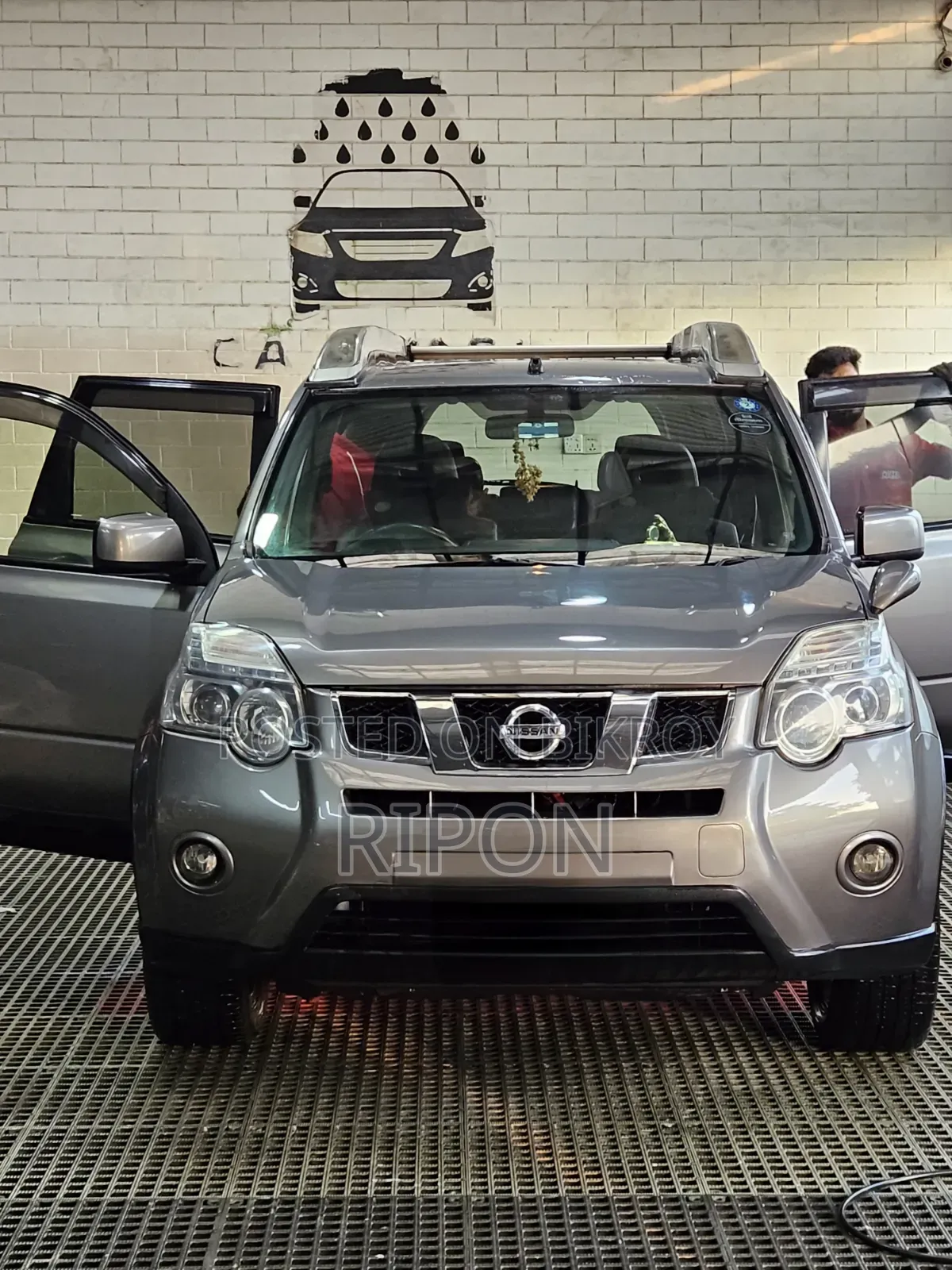 Nissan X-Trail 2.0 Petrol FWD 2013 Gray