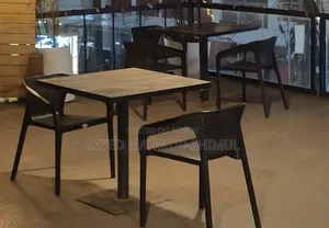 Modern Restaurant Table Chair Set for Sale