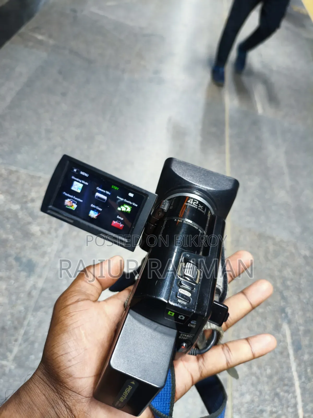 Sony HDR-Xr160 Touch Screen Handycam. Microphone Supported.